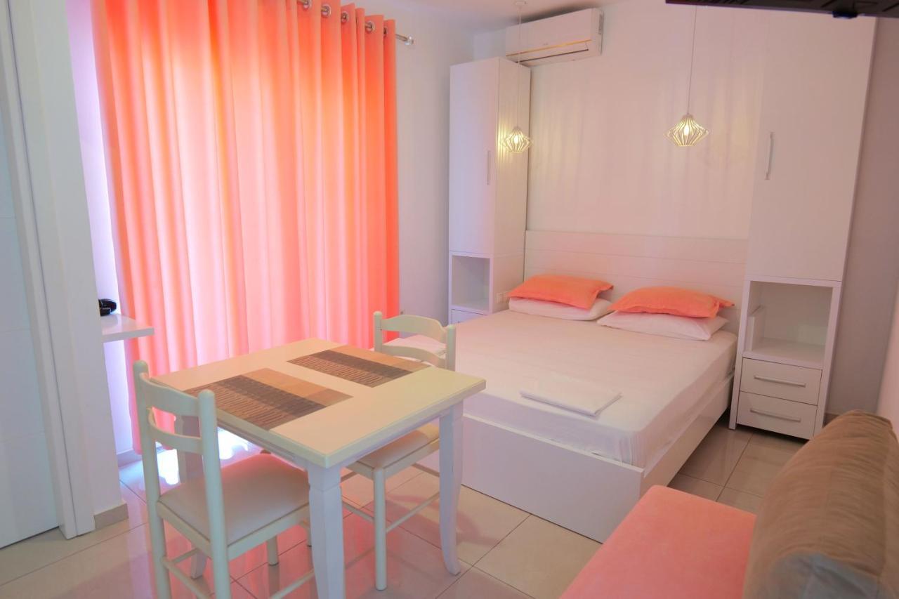 Aparthotel Vila Unique Ksamil Zewnętrze zdjęcie